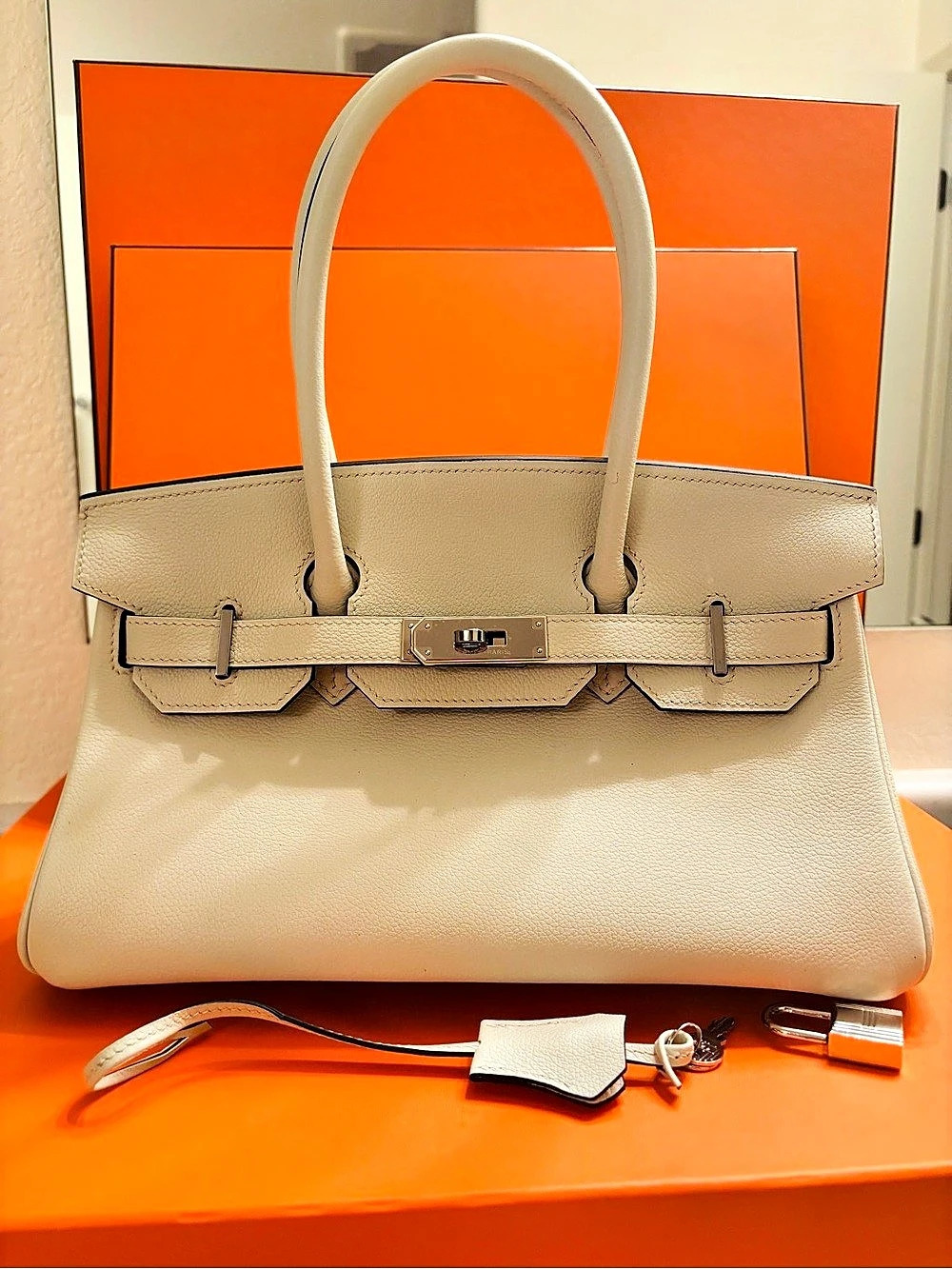 Top handle  Handbag 29 shoulder in Cream white Craie color Like New palladium ha